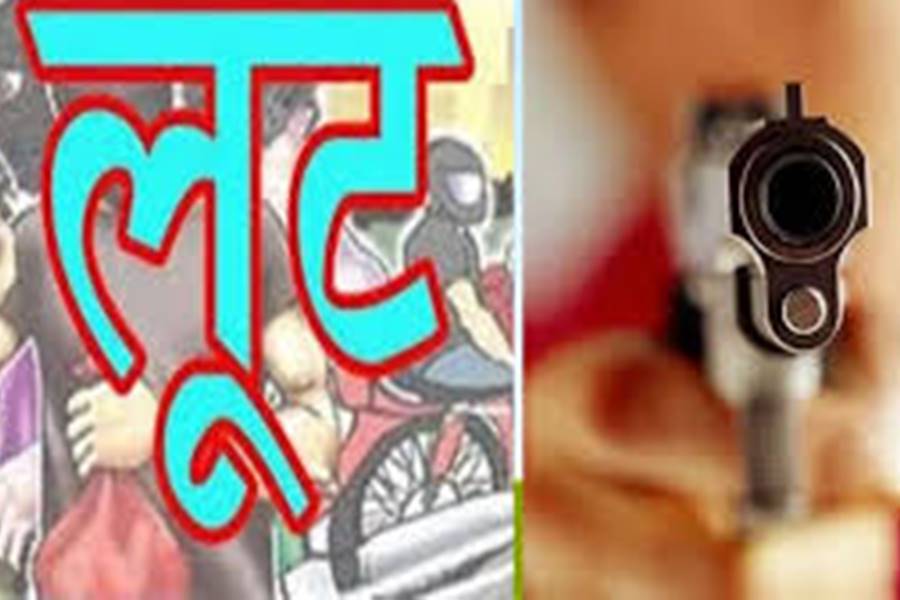 फिल्मी स्टाइल में दिखाई पिस्टल और ज्लेवरी दुकान में की लूट... युवक-युवती गिरफ्तार