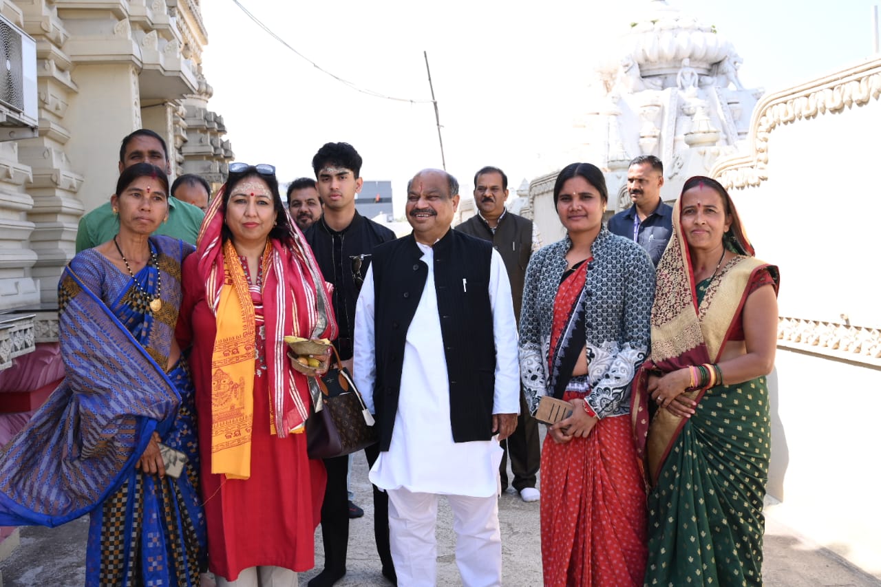  केंद्रीय मंत्री प्रधान की धर्मपत्नी का विधायक मिश्रा ने किया आत्मीय स्वागत