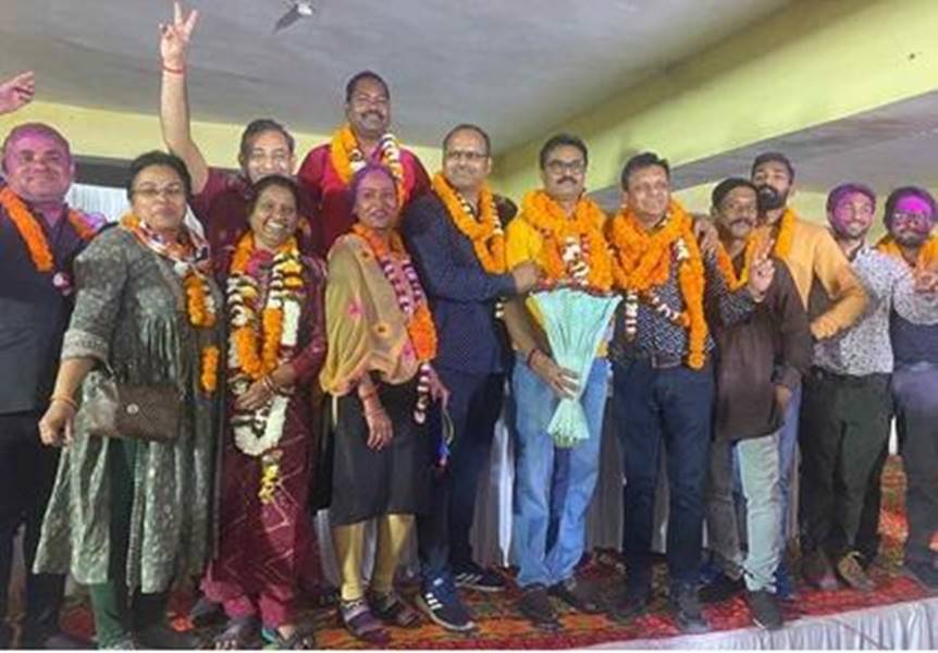 रायपुर जिला अधिवक्ता संघ के अध्यक्ष बने हितेंद्र तिवारी