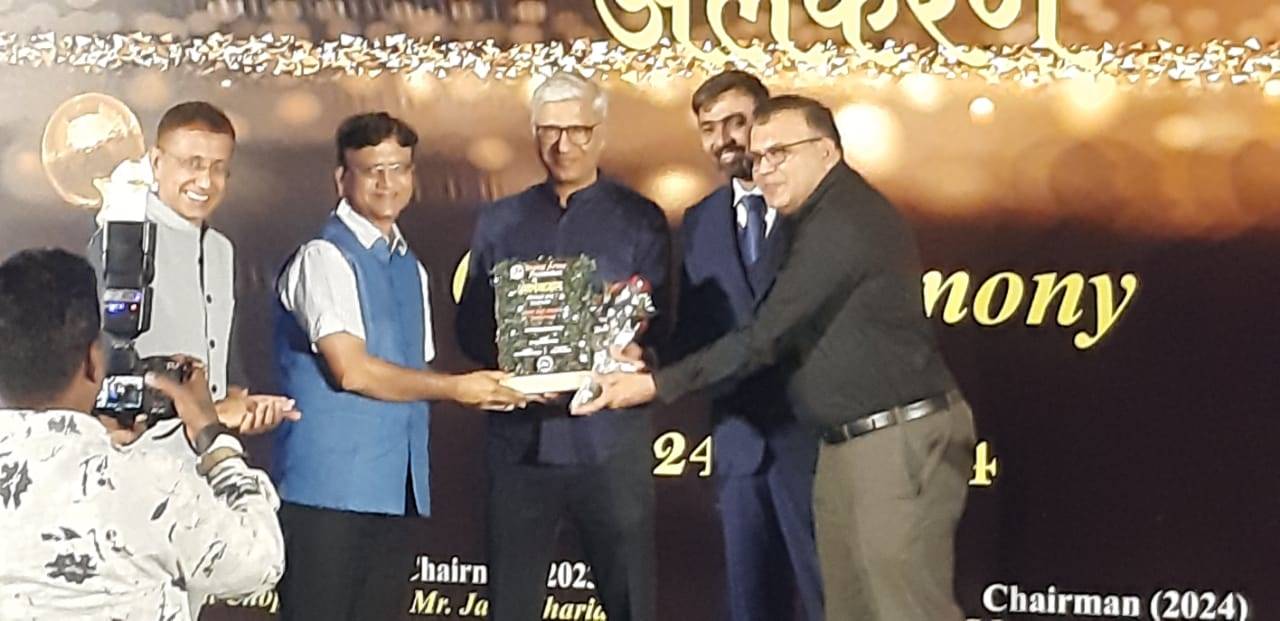 यंग आर्म्स फाउंडेशन ने डा. लांजेवार सहित कई समाज सेवियों को किया सम्मानित
