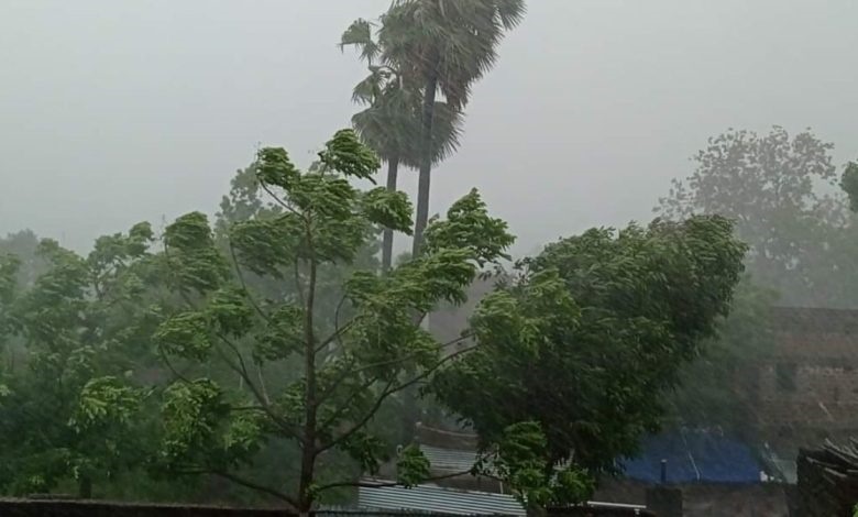 दो से तीन दिनों तक प्रदेश के कई हिस्सो में होगी बारिश, रायपुर में भी बदलेगा मौसम