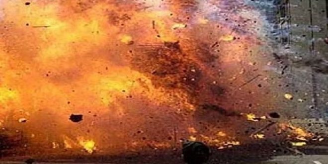विस्फोट में बाल.बाल बचे पुलिस अफसर, फरसेगढ़ टीआई और सिपाही की जीप को बम से उड़ाने की कोशिश