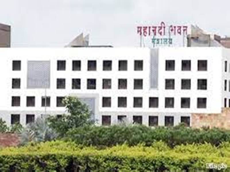 केंद्र से छत्&zwj;तीसगढ़ लौटीं IAS ऋचा शर्मा को मिली बड़ी जिम्&zwj;मेदारी, वन विभाग की अपर मुख्य सचिव नियुक्&zwj;त