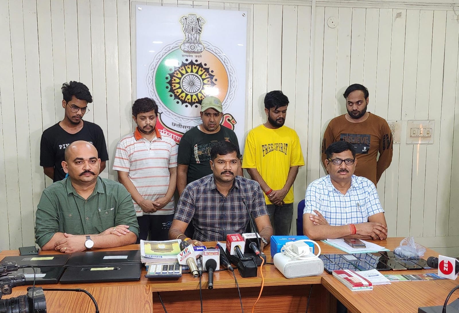 अन्ना रेड्डी पैनल से आईपीएल सट्टा संचालित करते 5 अंतर्राज्यीय सटोरिये दिल्ली से गिरफ्तार
