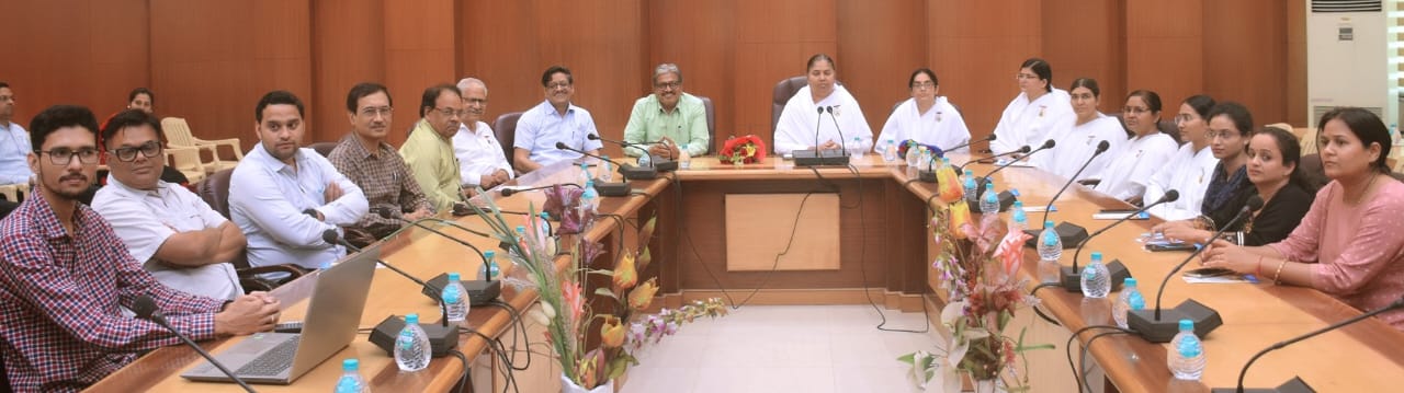 विद्युत कर्मियों को &lsquo;सिक्स डायमेंशन टू सक्सेस एंड 8 एटीट्यूड ऑफ इलेक्टिव लिविंग&rsquo; के सिखाए गए गुर