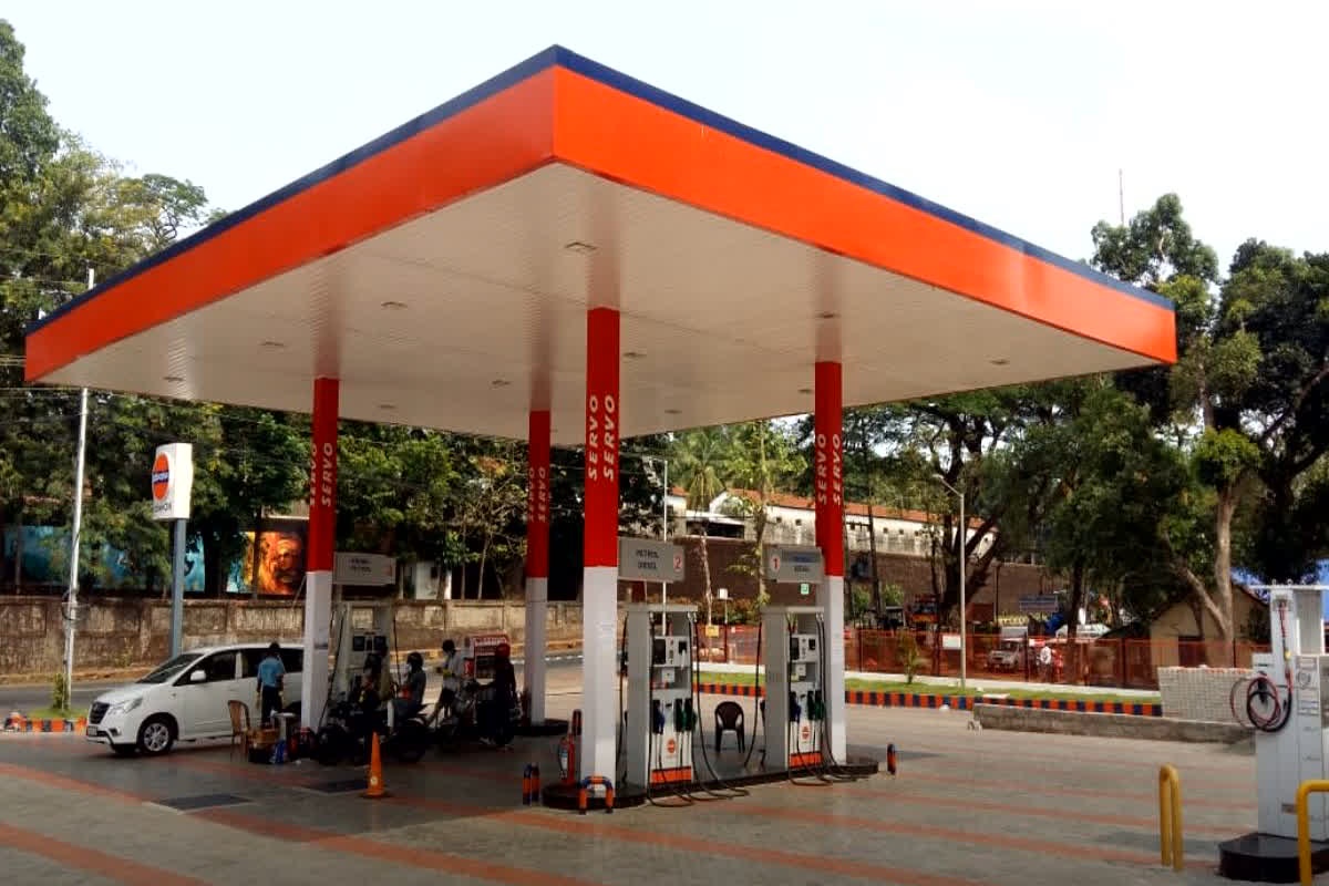 राजधानी रायपुर में रहने वाले लोगों के लिए यह बहुत ही जरुरी खबर : आज दोपहर 1 से 3 बजे तक बंद रहेंगे पेट्रोल पंप 
