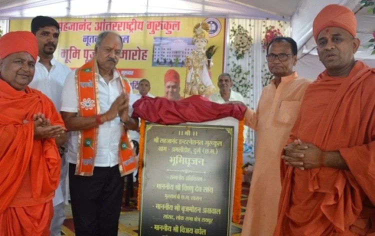 गुरुकुल परंपरा भारतीय संस्कृति का अभिन्न अंग है- शिक्षा मंत्री अग्रवाल