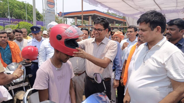 वित्त मंत्री ओ.पी.चौधरी : हेलमेट के उपयोग को सामाजिक जिम्मेदारी के रूप में दें बढ़ावा