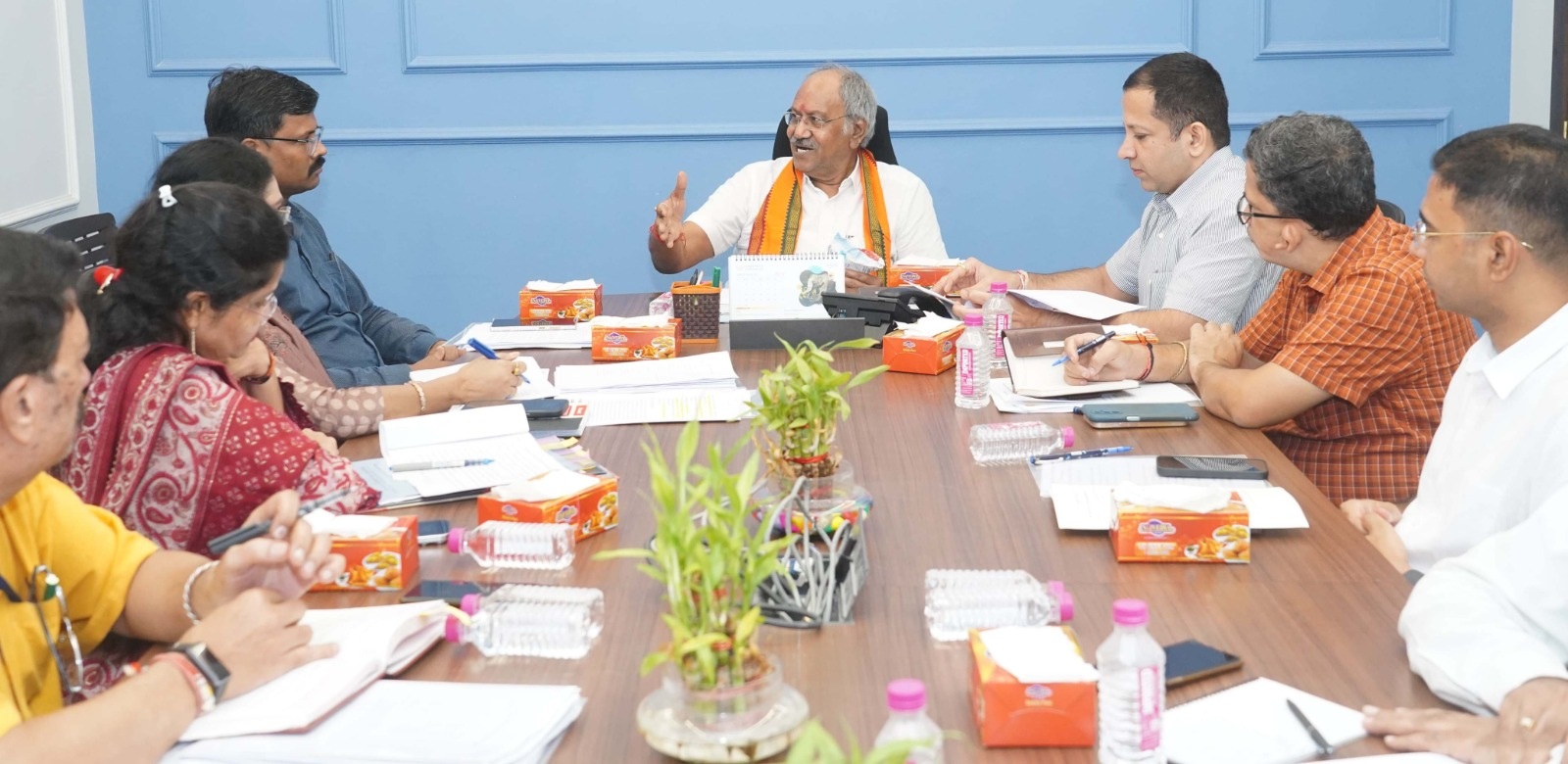  प्रदेश के सभी स्कूलों में बनाया जाएगा स्मार्ट क्लासरूम : शिक्षा मंत्री बृजमोहन अग्रवाल 