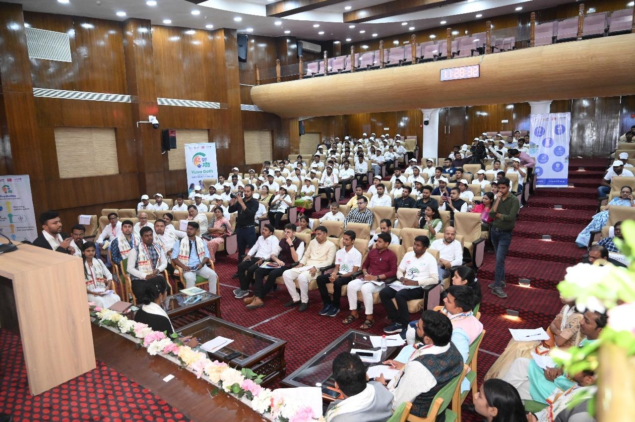 देश की पहली यूथ असेंबली राजधानी रायपुर में... विधानसभा में पहली बार युवाओं ने रखी अपनी मन की बात