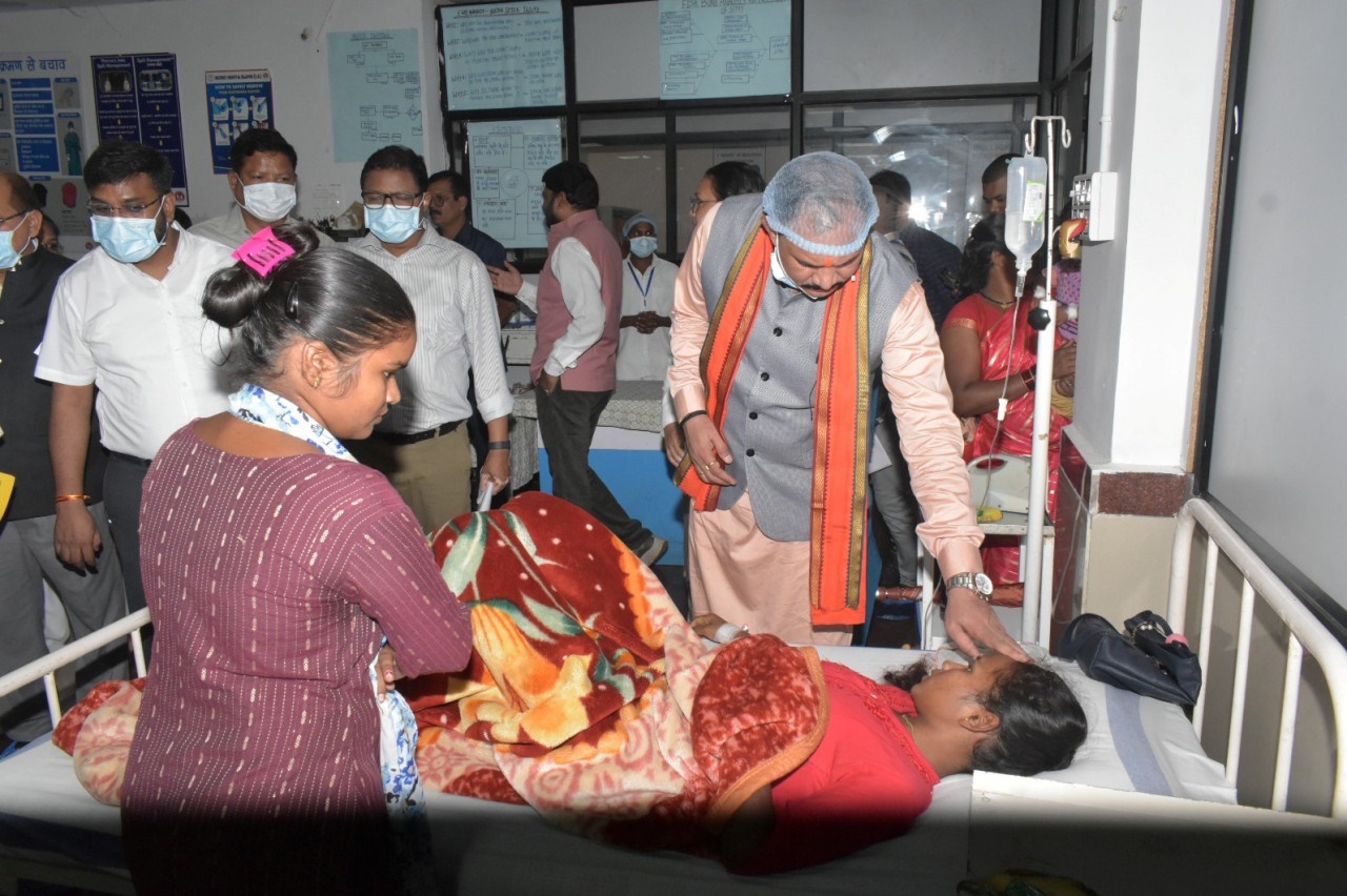 बीजापुर जिला अस्पताल को नए भवन और नए सेटअप की सौगात बहुत जल्द : स्वास्थ्य मंत्री जायसवाल