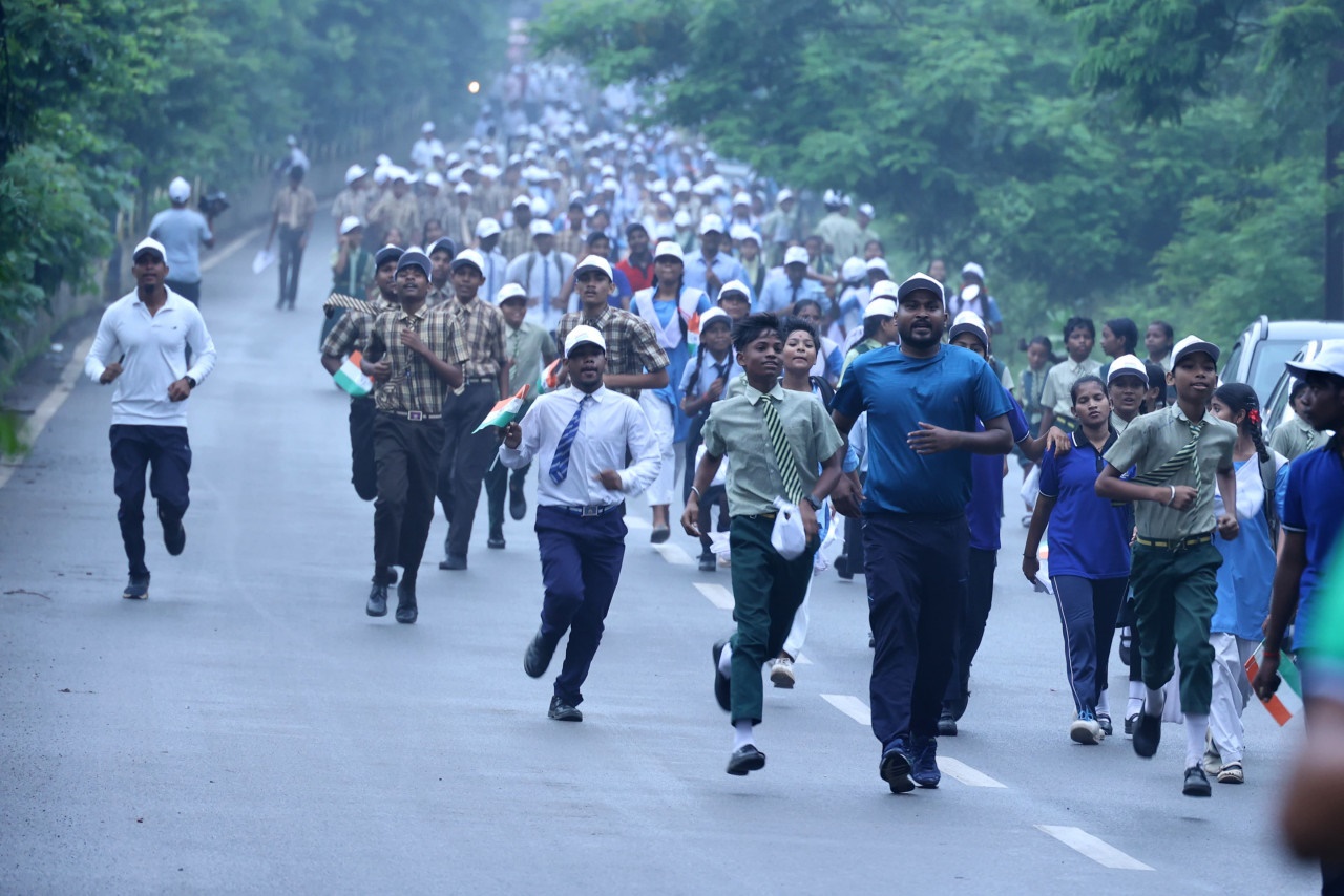 तिरंगा पूर्वजों के बलिदान और भविष्य की नींव सशक्त बनाने का प्रतीक : कलेक्टर कार्तिकेया गोयल