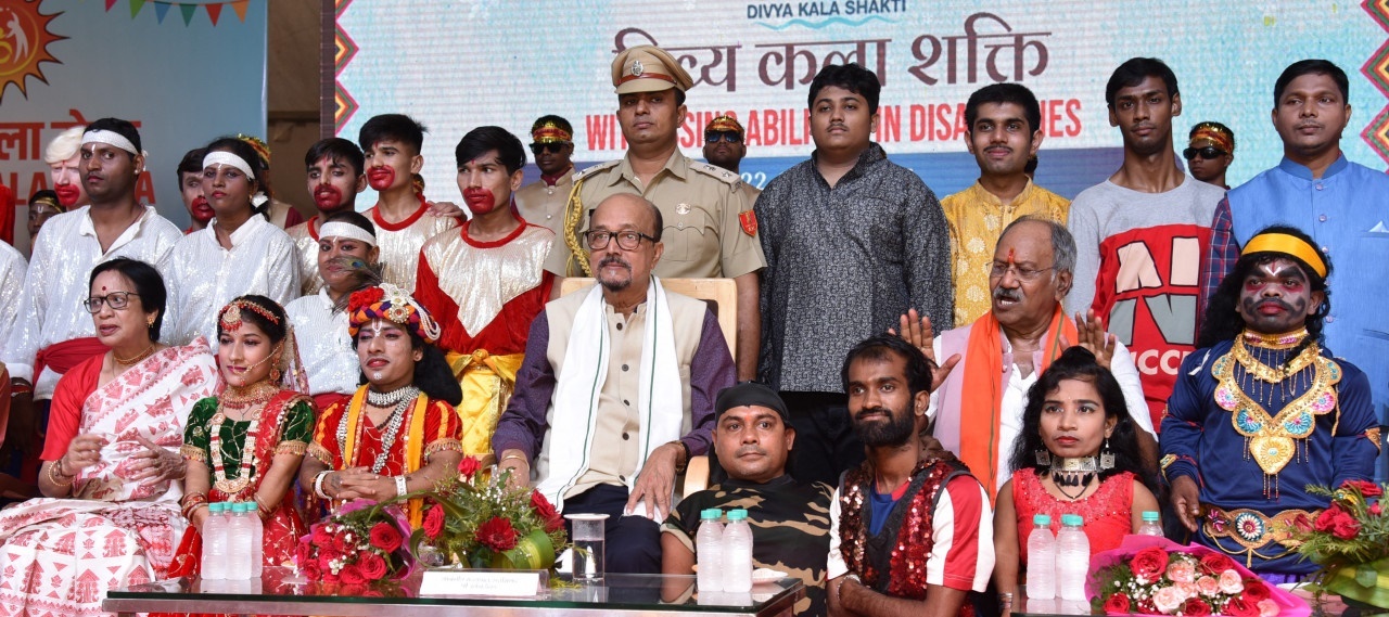 दिव्यांगजन समाज पर बोझ नहीं, बल्कि राष्ट्र की प्रगति में योगदान देते हैं : राज्यपाल डेका