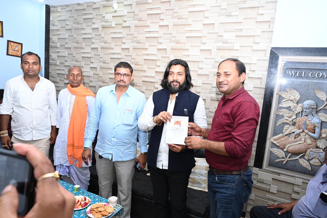  रायपुर सांसद और आरंग विधायक को  सनातन हिंदू समाज ने दिया रामकथा का आमंत्रण