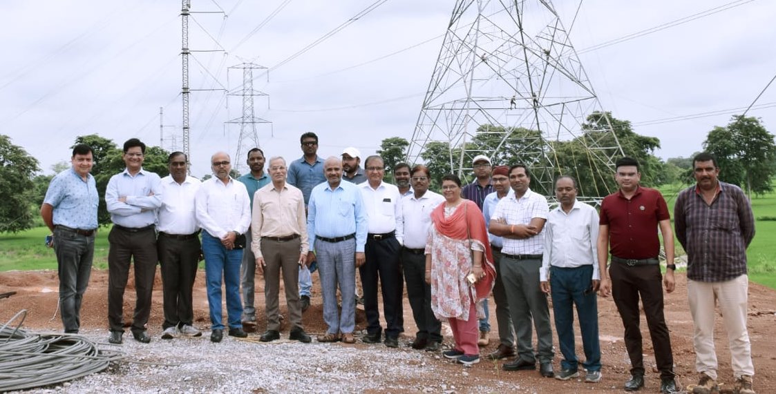  पहली बार 400 केवी की चालू लाइन में टॉवर शिफ्टिंग- ताकि लाखों लोगों को मिलती रहे निर्बाध बिजली