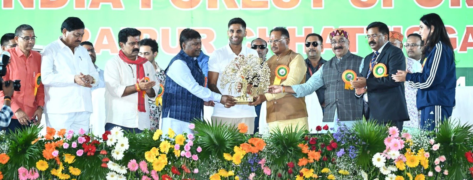 क्रिकेटर सूर्यकुमार यादव ने छत्तीसगढ़ में वन संरक्षण के प्रयासों को सराहा