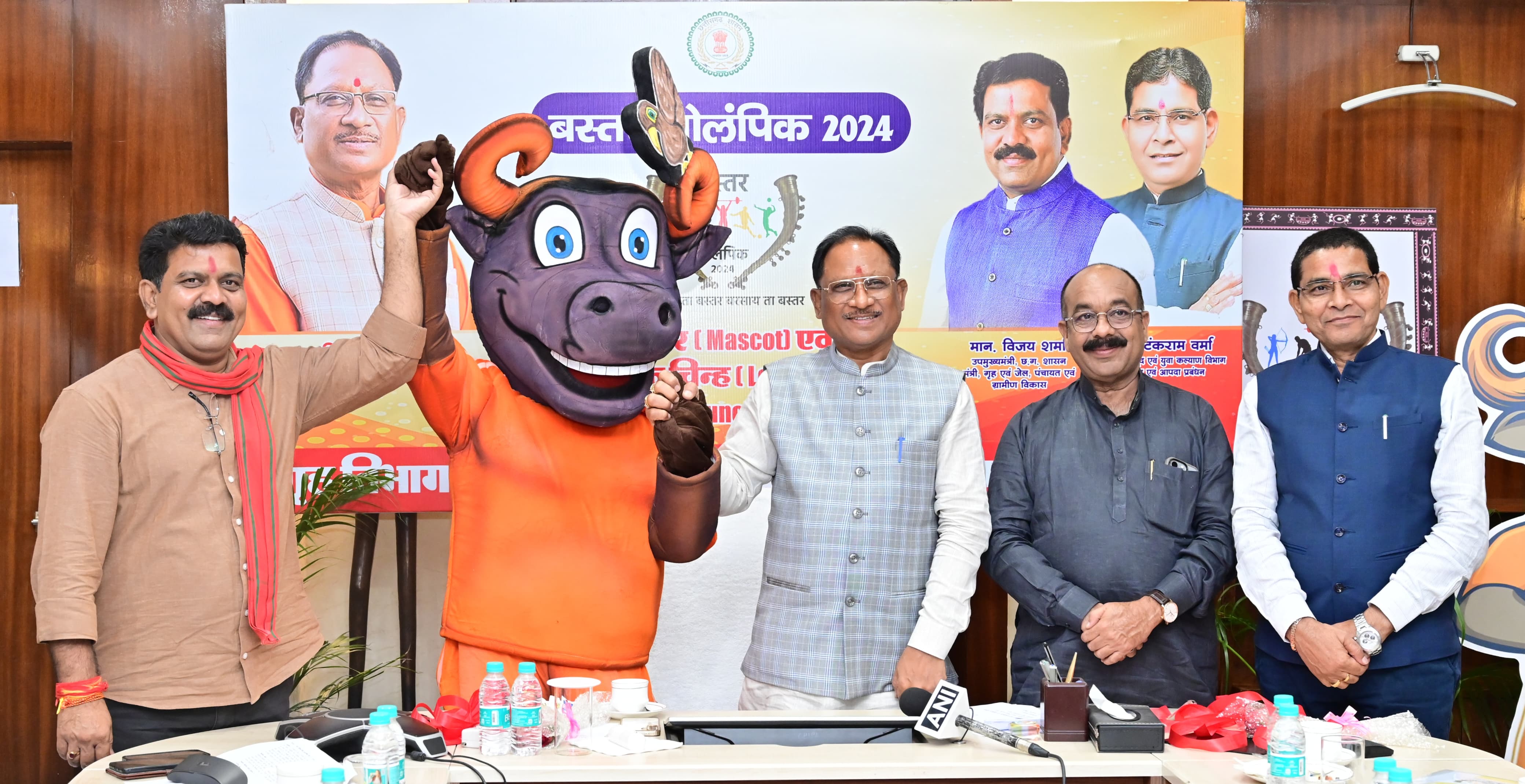 मुख्यमंत्री साय ने बस्तर ओलम्पिक 2024 के लोगो और मस्कट का किया अनावरण