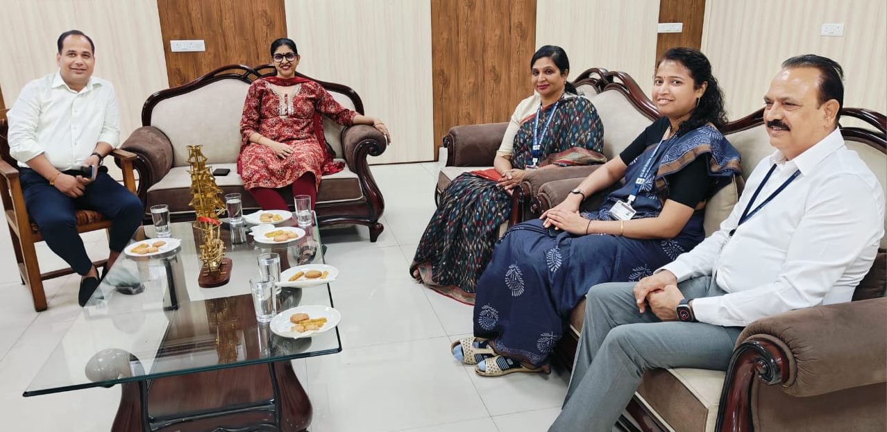 मुख्य निर्वाचन पदाधिकारी से भारत निर्वाचन आयोग द्वारा नियुक्त प्रेक्षकों ने की मुलाकात 