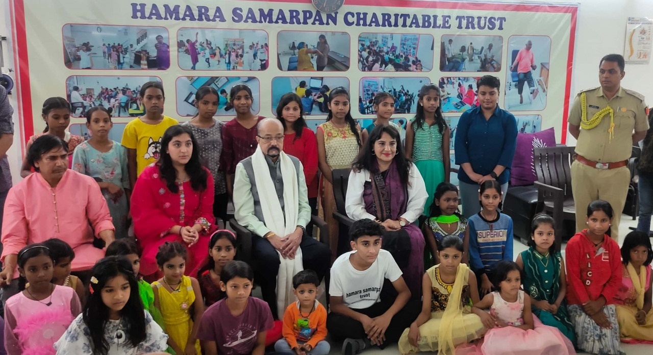 राज्यपाल डेका ने हमारा समर्पण चैरिटेबल ट्रस्ट के कार्यों को सराहा