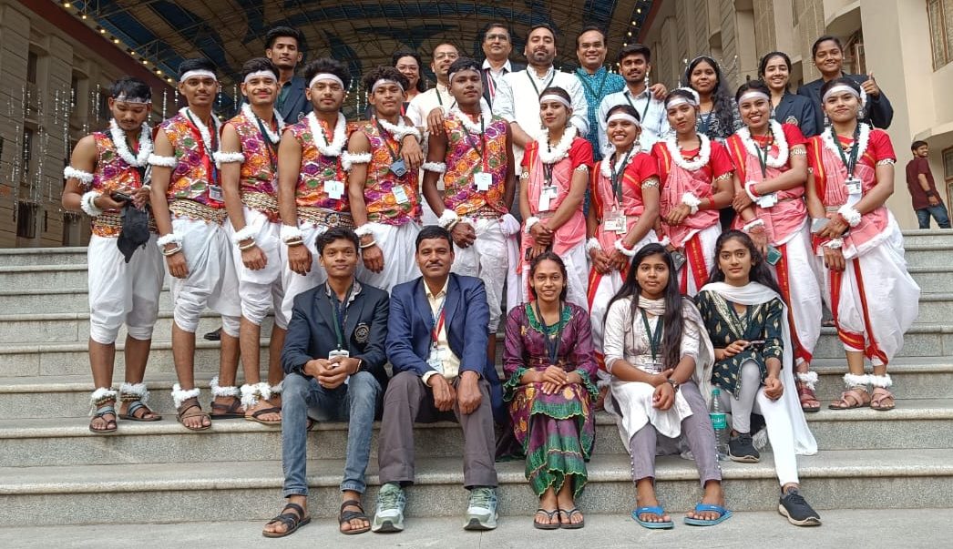 रविवि के सोमेश्वर युवा उत्सव की राष्ट्रीय परिचर्चा में चयनित... जोन स्तर पर कई विधाओं में टीम ने किया प्रदर्शन