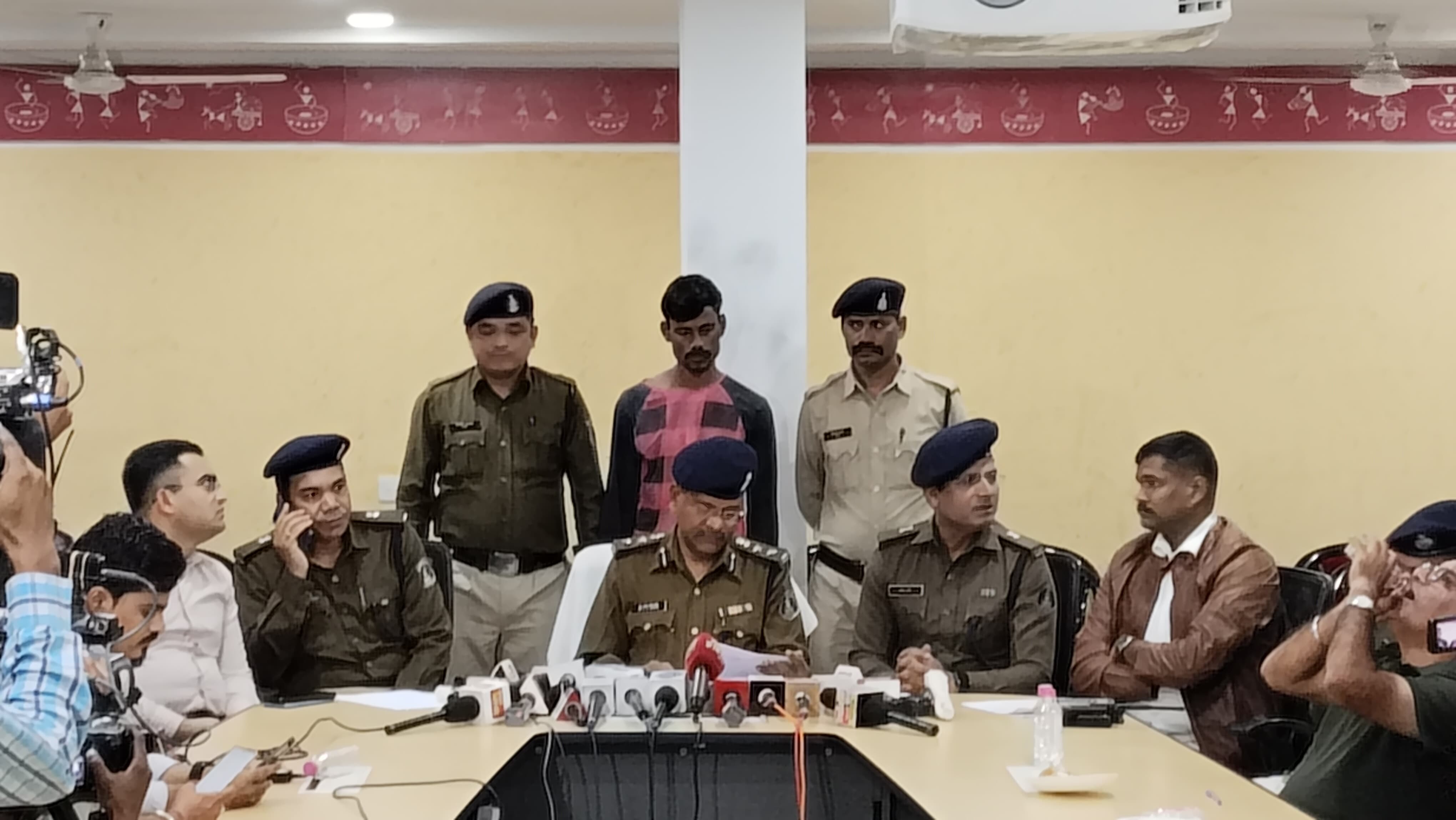 प्रतिबंधित नशीली टेबलेट के साथ एक गिरफ्तार....732 नग स्पास्मो टेबलेट जब्त