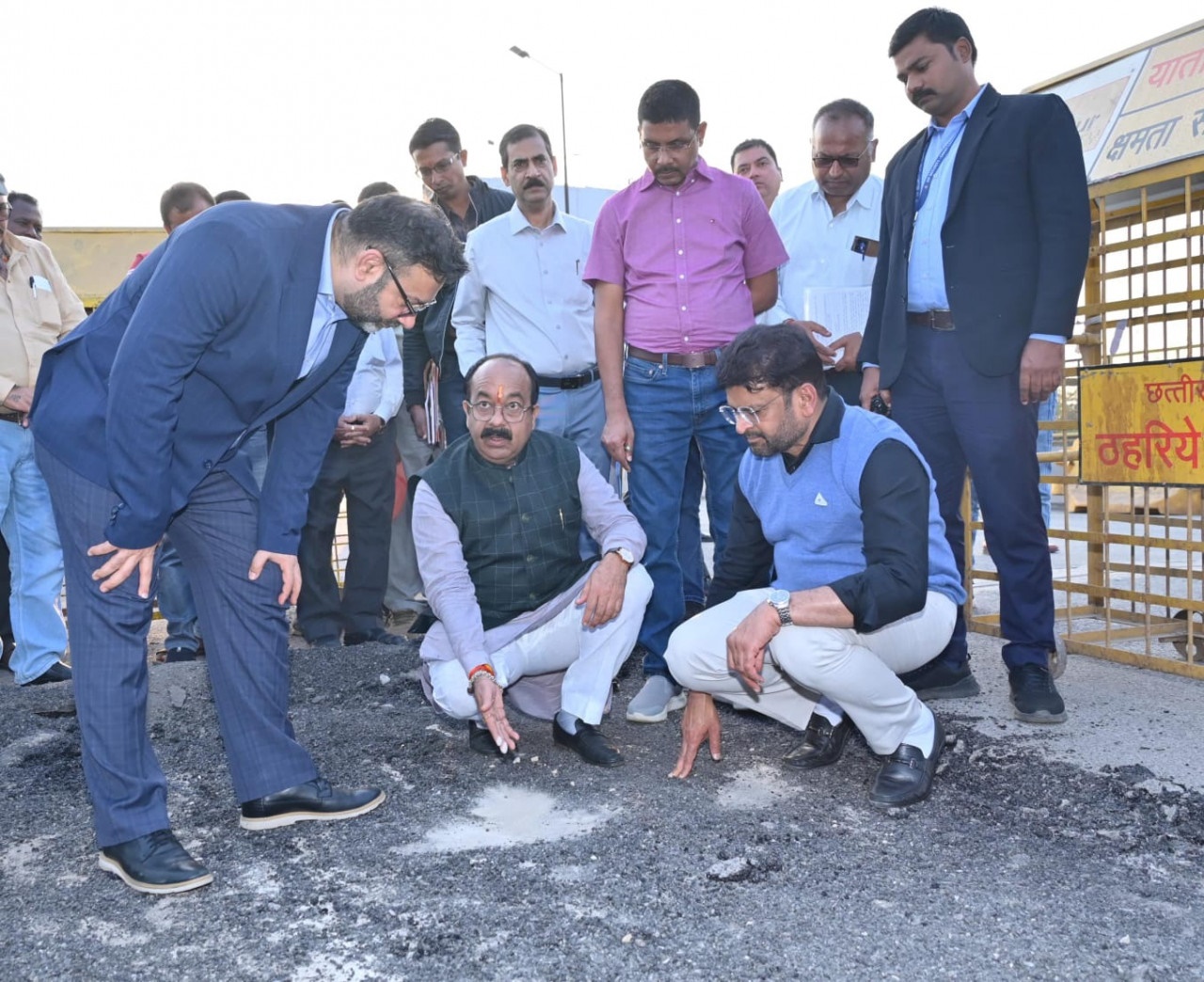 मोवा ओवरब्रिज की गुणवत्ताहीन मरम्मत पर : बिफरे उप मुख्यमंत्री अरुण साव