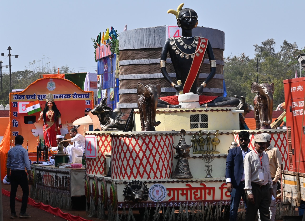 विभिन्न विभाग की थीम ने गणतंत्र दिवस समारोह में बिखेरी छटा