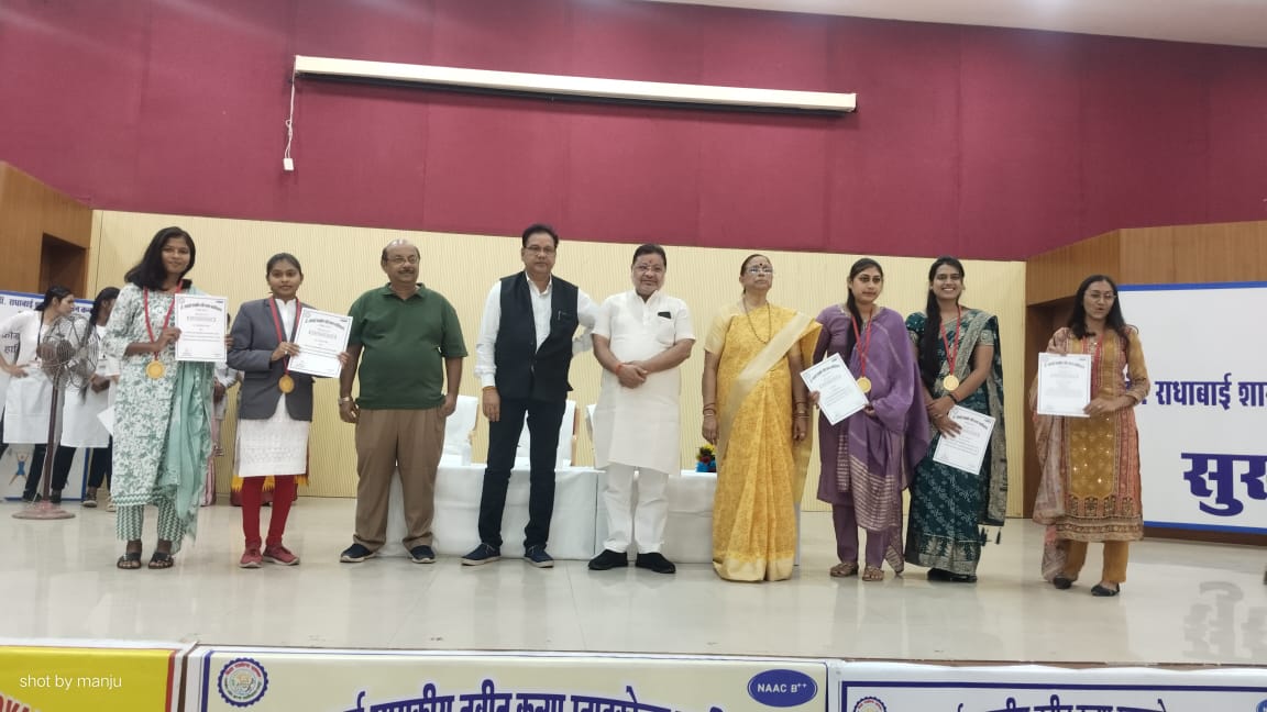 छात्राएं लक्ष्य निर्धारित कर मेहनत करें, सफलता निश्चित रूप से मिलेगीः सुनील सोनी