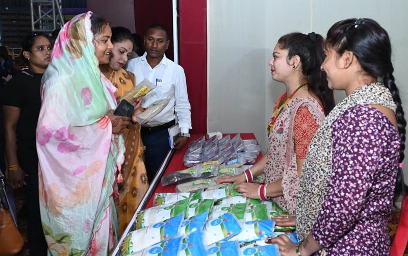 राजधानी रायपुर में महिला मड़ई का शुभारंभ