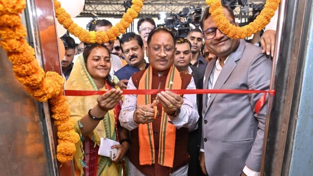 मुख्यमंत्री तीर्थ योजना की फिर से शुरुआत : 800 यात्री रामेश्वरम हुए रवाना