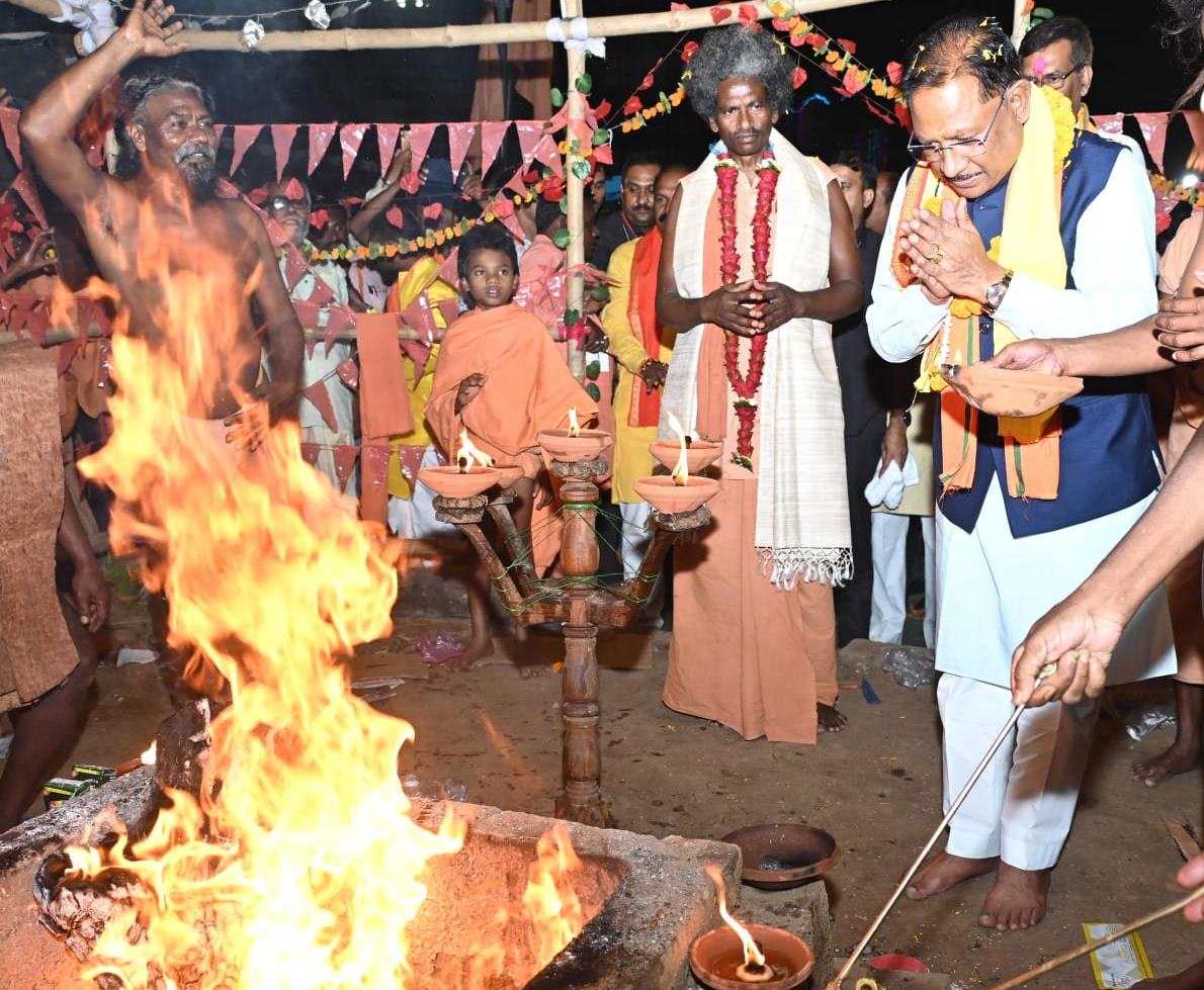संतों का आशीर्वाद, जनसेवा का संकल्प&hellip;. वसुधैव कुटुंबकम् के पथ पर अग्रसर छत्तीसगढ़