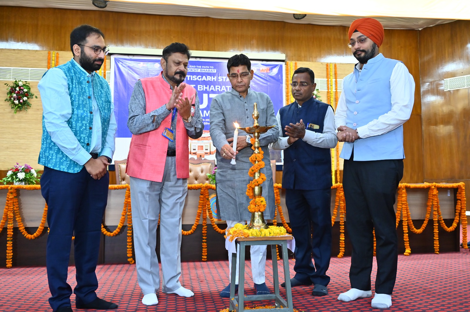  छत्तीसगढ़ विधान सभा में &lsquo;विकसित भारत यूथ पार्लियामेंट&rsquo; का भव्य आयोजन