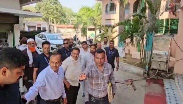 दिल्ली से रायपुर पहुंची केंद्रीय टीम, वक्फ संपत्तियों की जांच शुरू