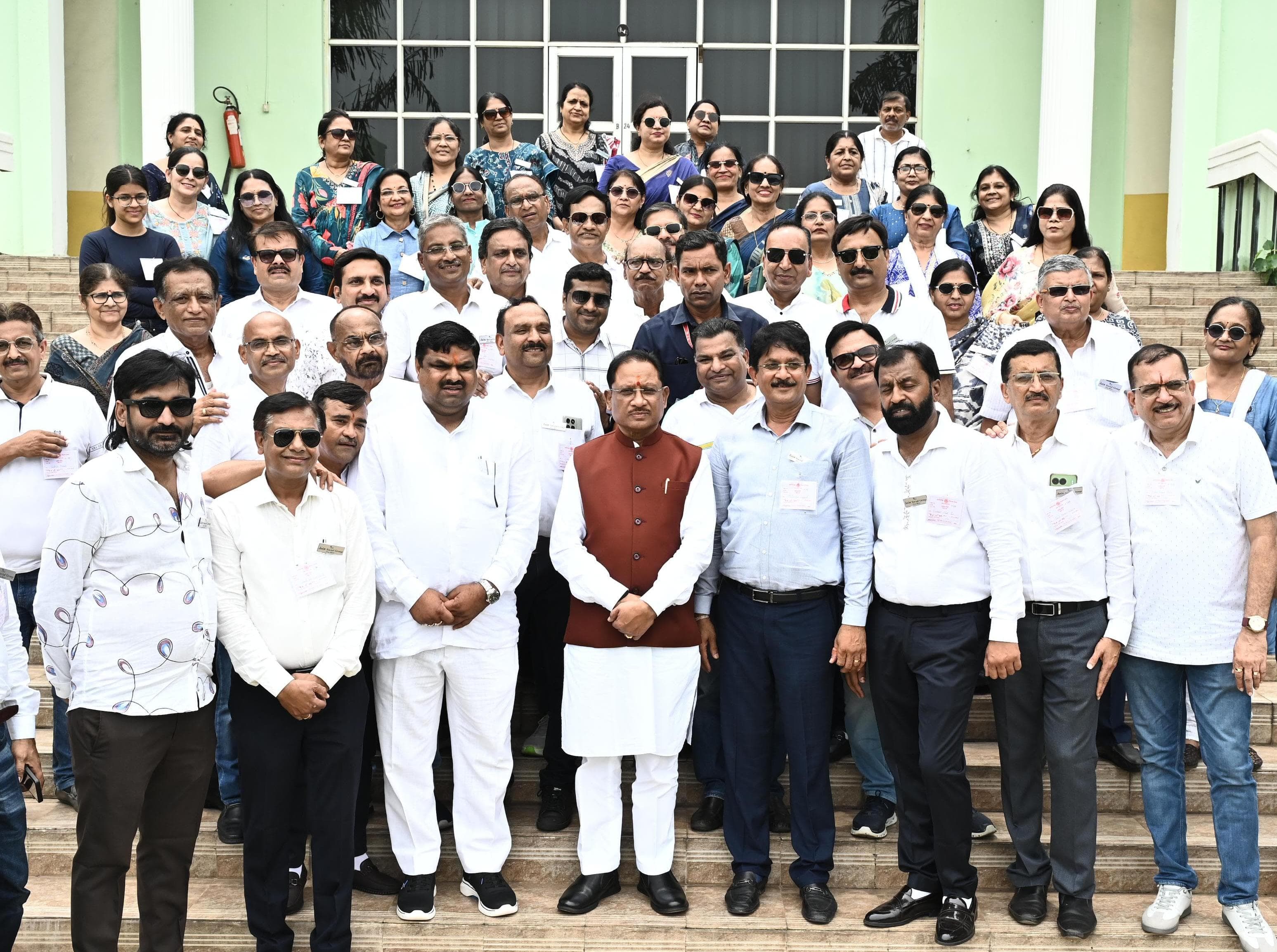 विधानसभा में मुख्यमंत्री से जैन समाज के प्रतिनिधिमंडल ने की मुलाकात