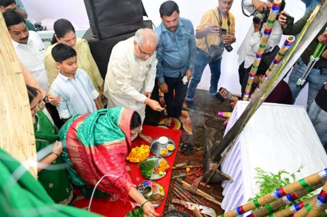  भूतपूर्व मुख्यमंत्री भूपेश बघेल ने बड़े ही धूमधाम से मनाया छत्तीसगढ़ का पारंपरिक त्यौहार हरेली&hellip;