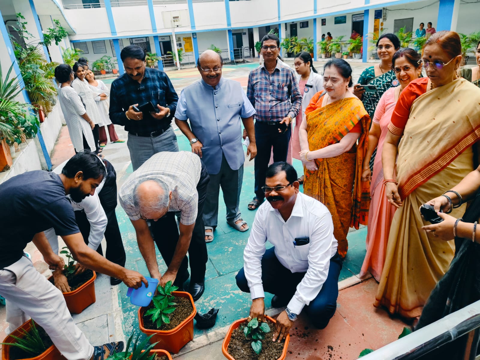 अधिकारियों एवं कर्मचारियों को जितना नियमों की जानकारी होगी कार्यालय प्रबंधन उतना ही आसान होगाः आयुक्त उच्च शिक्षा