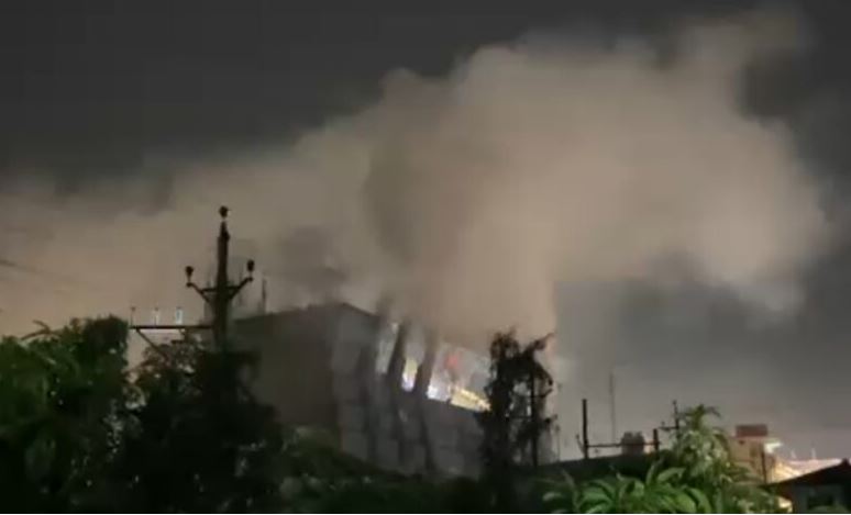 बेबीलोन टॉवर में लगी भीषण आग, 40 से अधिक लोग रेस्टोरेंट से सुरक्षित निकाले गए