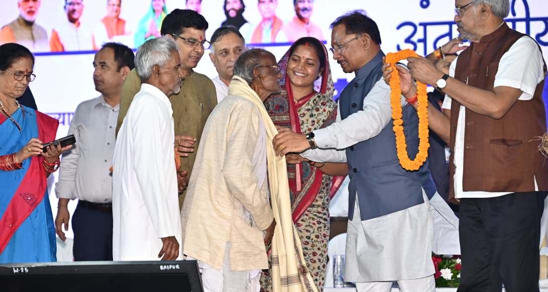 वृद्धजनों के सम्मान और कल्याण के लिए सरकार प्रतिबद्ध : मुख्यमंत्री  साय