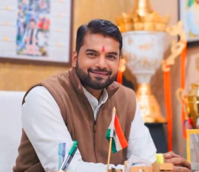 आकाश तिवारी बने रायपुर नगर निगम के नए नेता प्रतिपक्ष