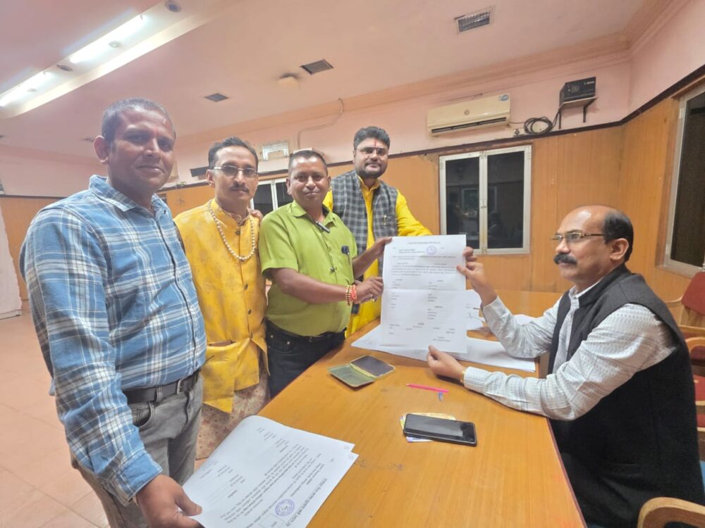 रायपुर प्रेस क्लब चुनाव.... पहले दिन 10 उम्मीदवारों ने खरीदे फॉर्म&hellip;अध्यक्ष पद पर रोचक मुकाबले के आसार