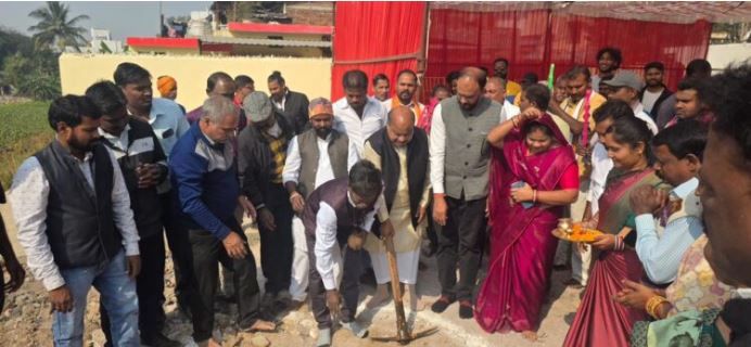 समुदाय को जोड़ने की नई पहल उत्तर विधानसभा क्षेत्र में सामुदायिक भवन निर्माण का भूमिपूजन संपन्न