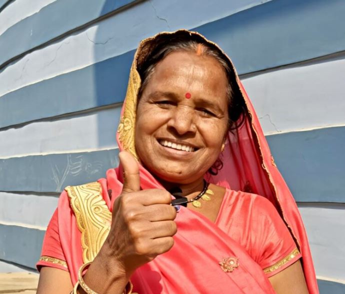 बृजबाई कर रही है घर गृहस्थी के कार्यों में राशि का उपयोग, महतारी वंदन योजना से महिलाओं को मिल रहा आर्थिक संबल