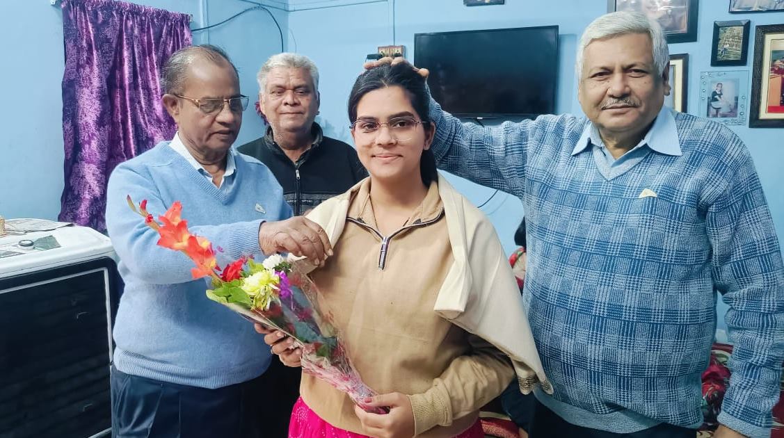 आबकारी निरीक्षक के पद पर चयनित हुई शिवांगी