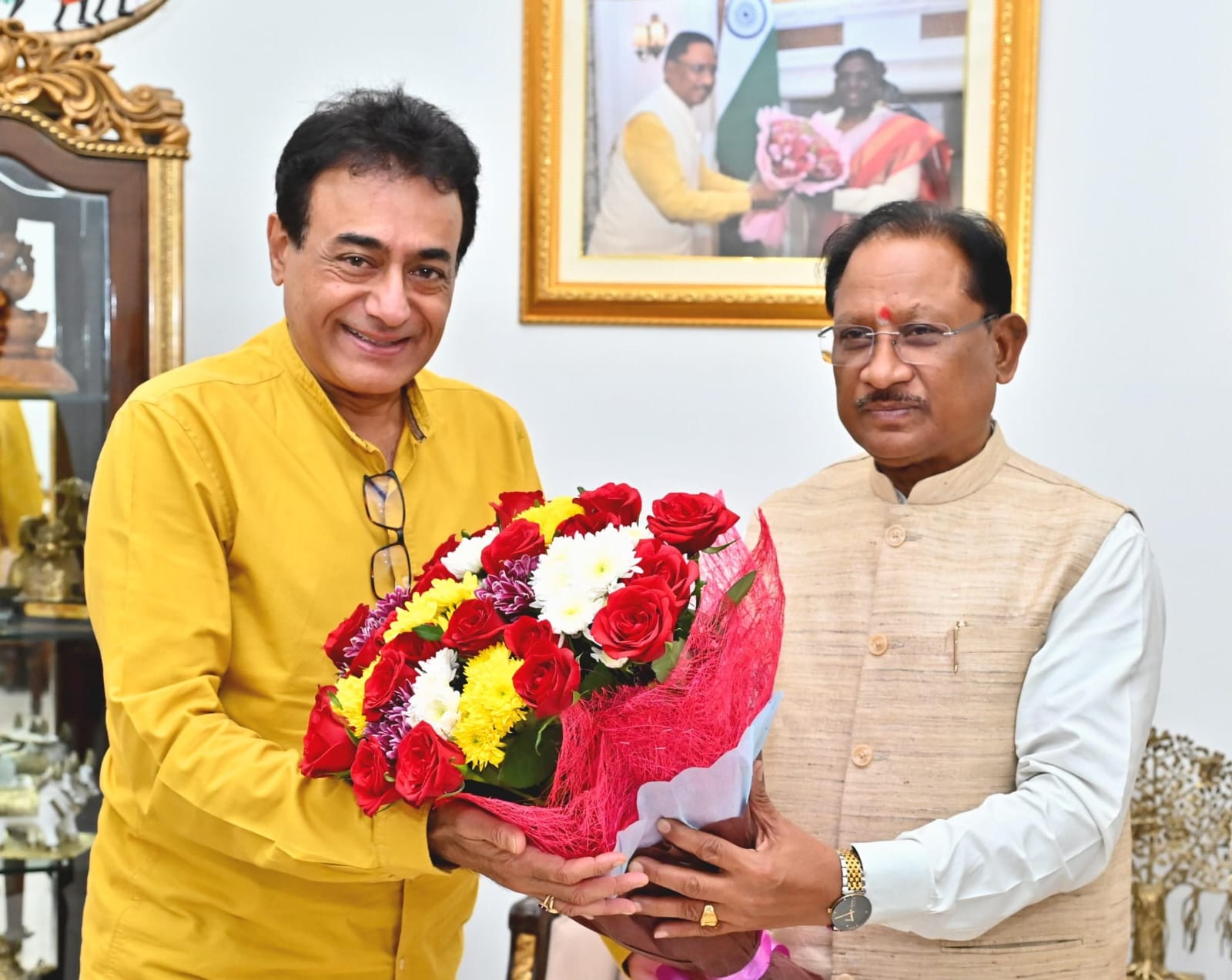 मुख्यमंत्री विष्णुदेव साय से सुप्रसिद्ध अभिनेता नीतिश भारद्वाज ने की सौजन्य मुलाकात