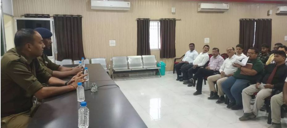 शादी सीज़न को लेकर पुलिस और मैरिज पैलेस संचालकों की बैठक