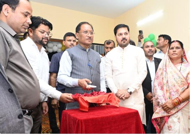 धरसीवां में आधुनिक तहसील कार्यालय का लोकार्पण: सुगम, पारदर्शी और नागरिक-केंद्रित प्रशासन की दिशा में बड़ा कदम &ndash; मुख्यमंत्री साय