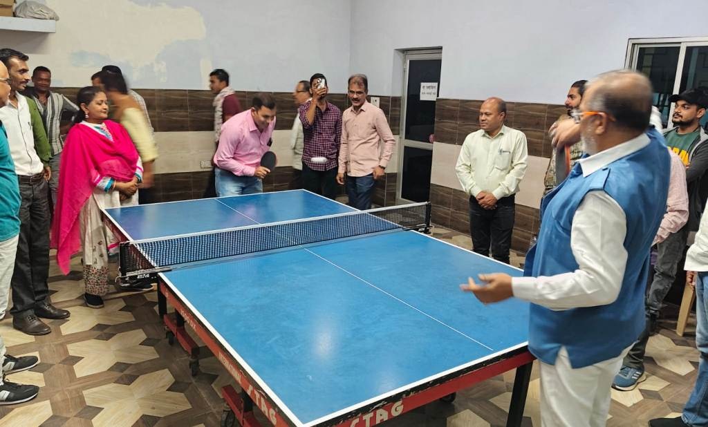 प्रेस क्लब खेल मड़ई में टेबल टेनिस स्पर्धा में पहले दिन हुए 17 मुकाबले