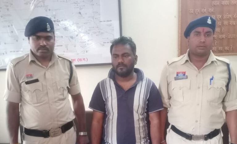 AIIMS का डॉक्टर बनकर करोड़ों की ठगी की साजिश नाकाम, ओडिशा का शातिर ठग रायपुर से गिरफ्तार