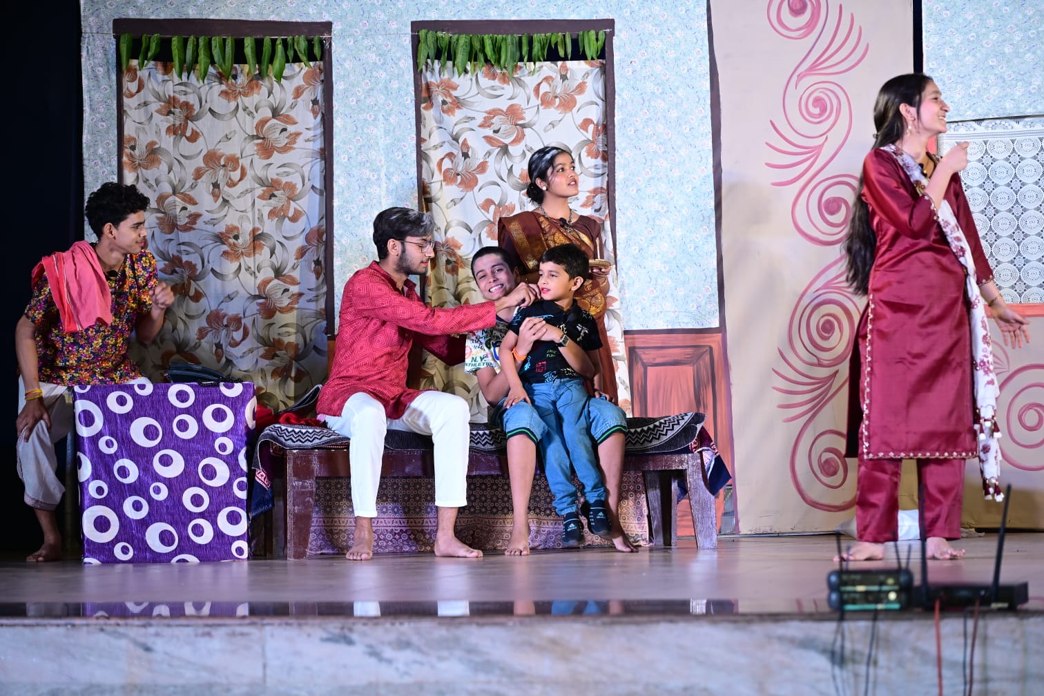 राजकुमार कालेज में चल रहे अंतर्दलीय नाट्य स्पर्धा 2026 का समापन... खैरागढ़ ट्रॉफी पर राणा दल का कब्जा