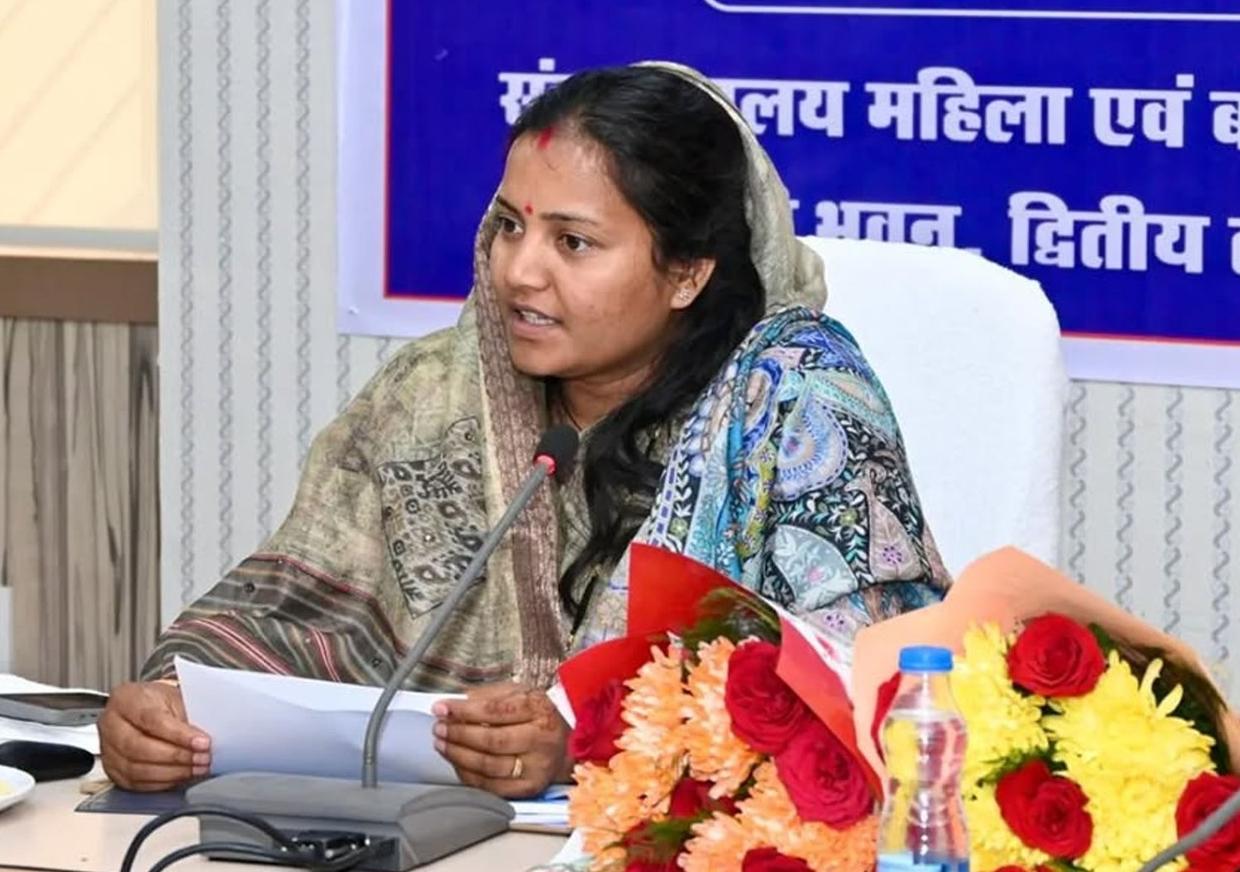 भीषण गर्मी में बच्चों की सुरक्षा सर्वोपरि : मंत्री लक्ष्मी राजवाड़े